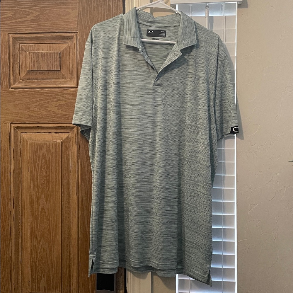Oakley men’s polo